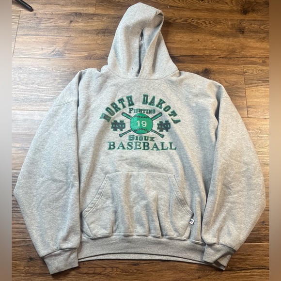 University of North Dakota Fighting Sioux Baseball Hoodie - Picture 1 of 4